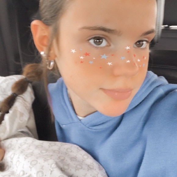 Meet your Posher, Lily - Picture 1 of 1